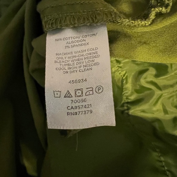 Ann Taylor Petite Olive Green Crop Pant 6P - Picture 6 of 6
